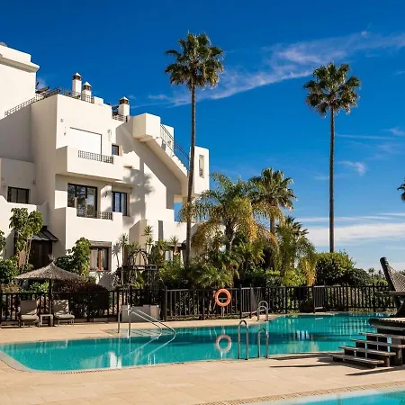 Bahía De Velerin * Estepona